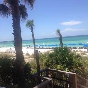 Meet your Posher, Moises